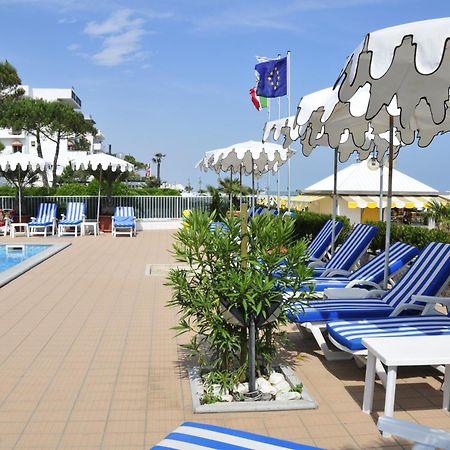 Hotel Plaza Esplanade Лидо-ди-Езоло Экстерьер фото