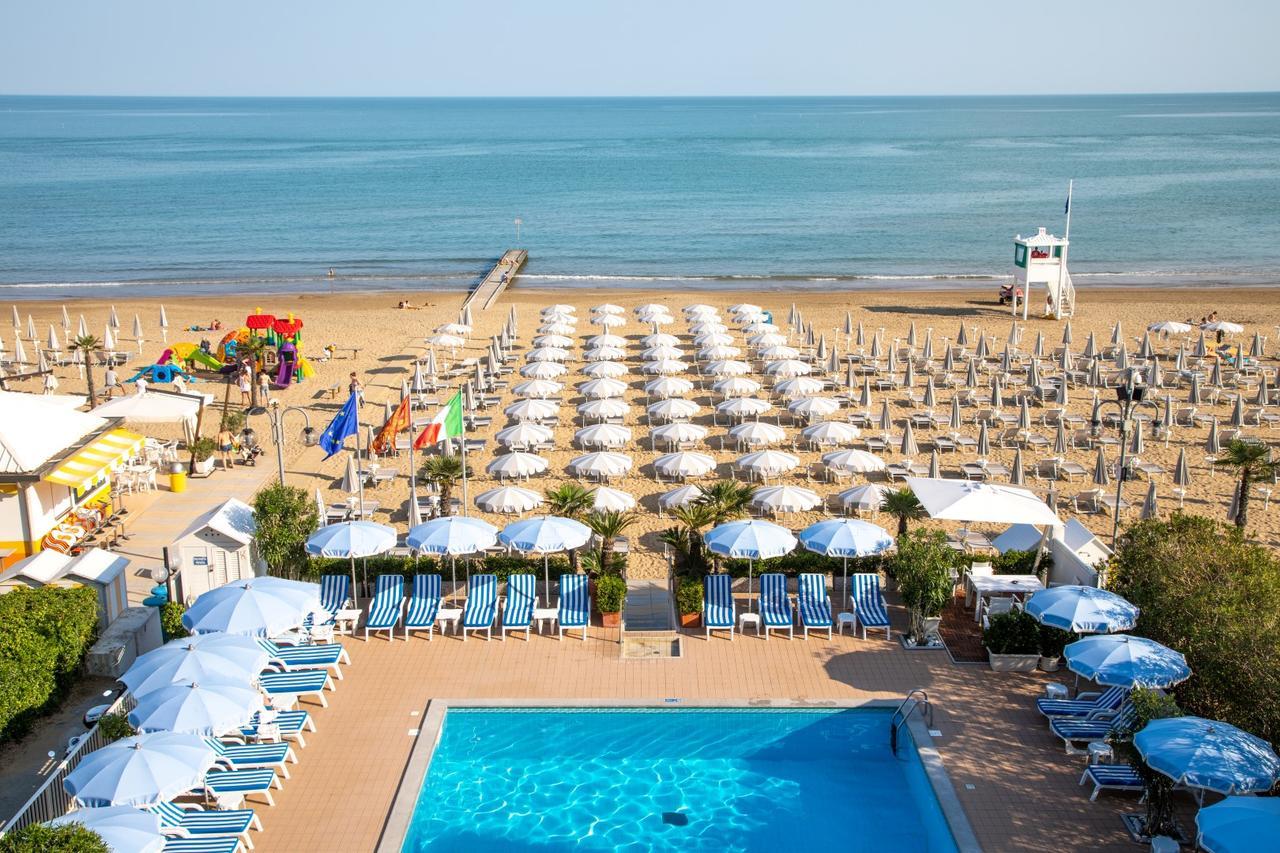 Hotel Plaza Esplanade Лидо-ди-Езоло Экстерьер фото